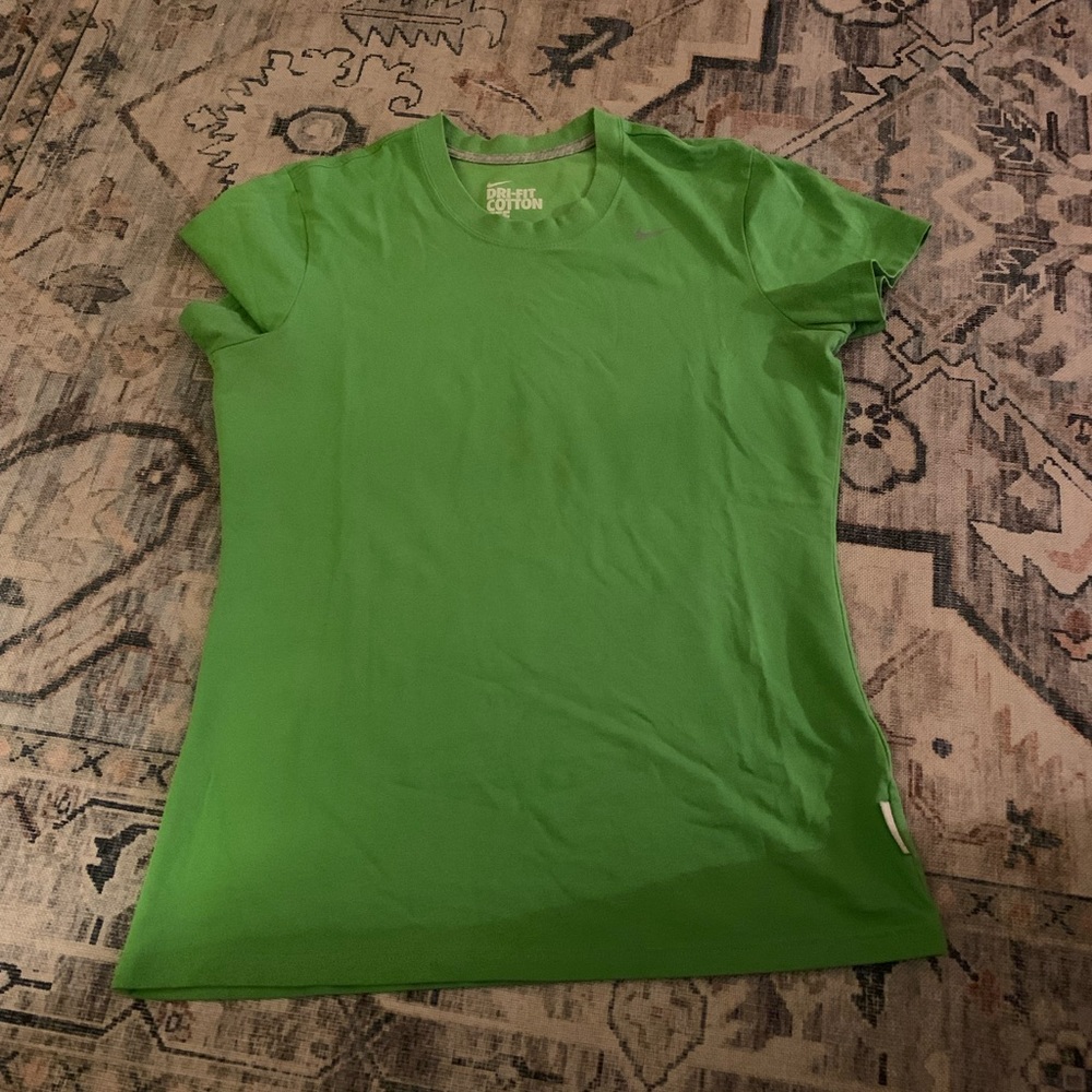 Nike dri-fit crew neck t-shirt